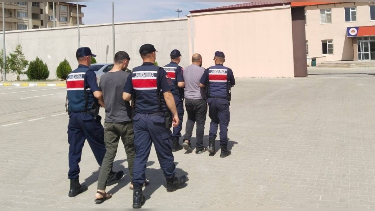 Nurdağı ve Karkamış'ta 14 kaçak göçmen yakalandı