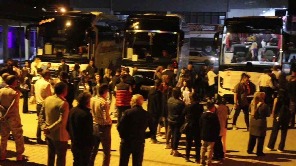 Hekimhan Belediyesi gençleri Samsun ve Amasya'ya gönderdi