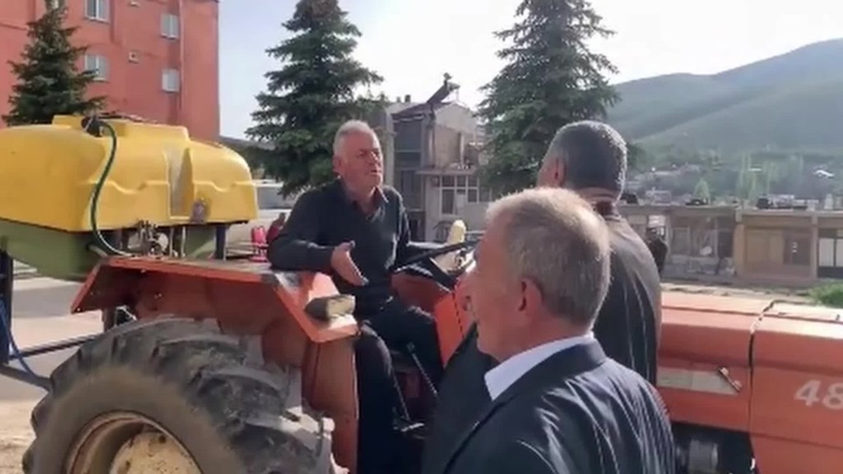CHP Milletvekili Gürer, Niğde'de çiftçileri ziyaret etti: 'Zirai donun etkisi vahim'