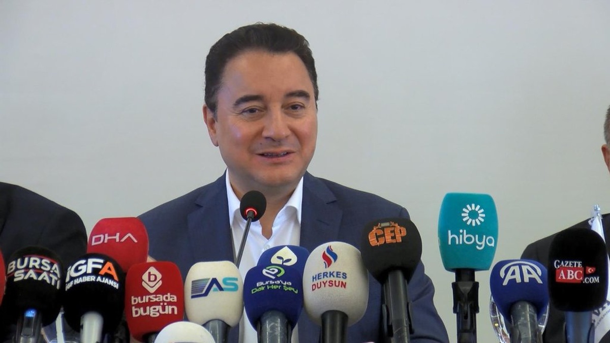 Babacan Bursa'da: 'Türkiye'de hukuk ve adalet krizi var'