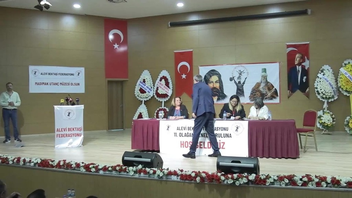 Bakırhan: Aleviler barış sürecinin kalbindedir
