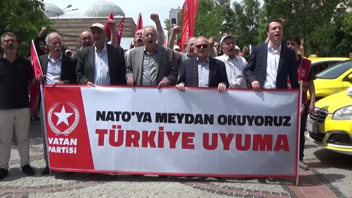Perinçek'ten Dedeağaç tatbikatına tepki: İsrail bile bize bayrak gösteriyor
