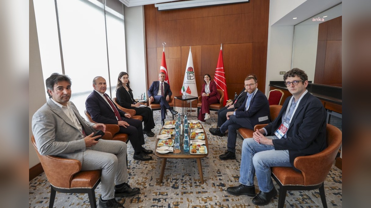 Özgür Özel, sosyalist liderlerle görüştü