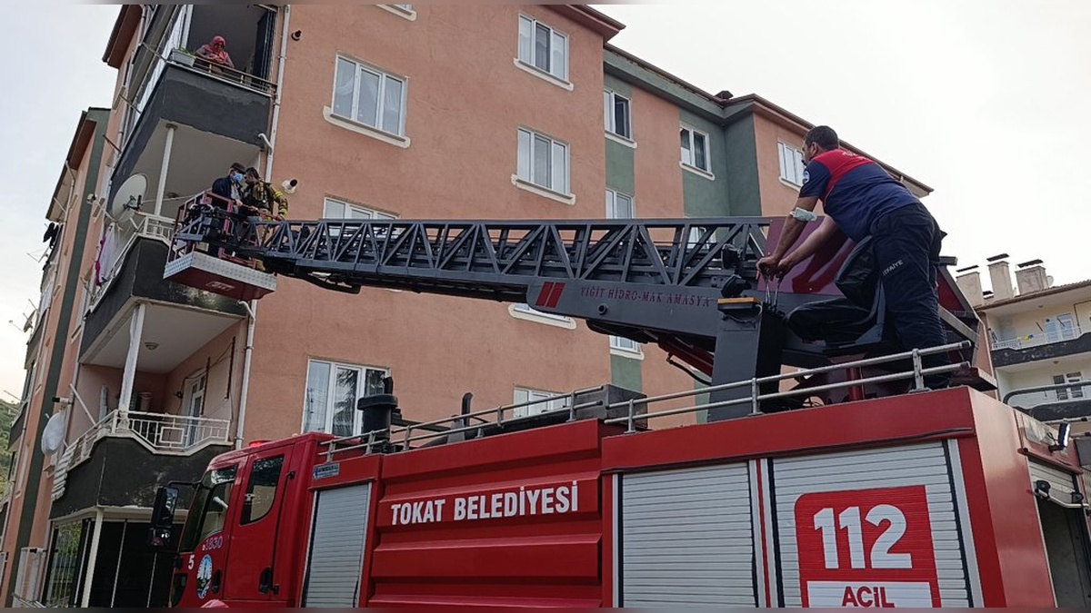 Tokat'ta farelerden kurtulmak isteyen kadınların kükürt ve ispirto yakması sonucu 4 kişi hastaneye kaldırıldı