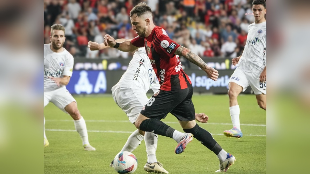 Gaziantep FK - Kasımpaşa maçı 2-2 berabere bitti