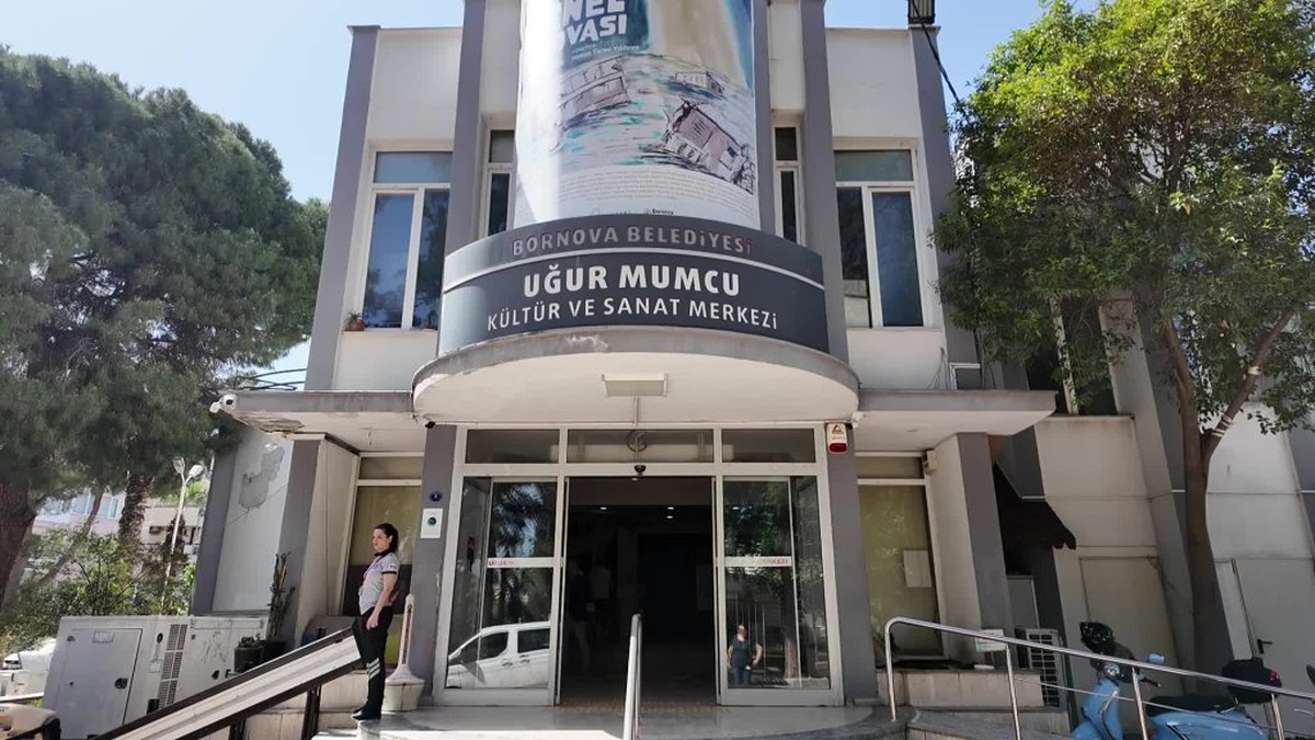 Bornova'da Emek Romanları Sergisi: İşçinin sesi yeniden can buldu