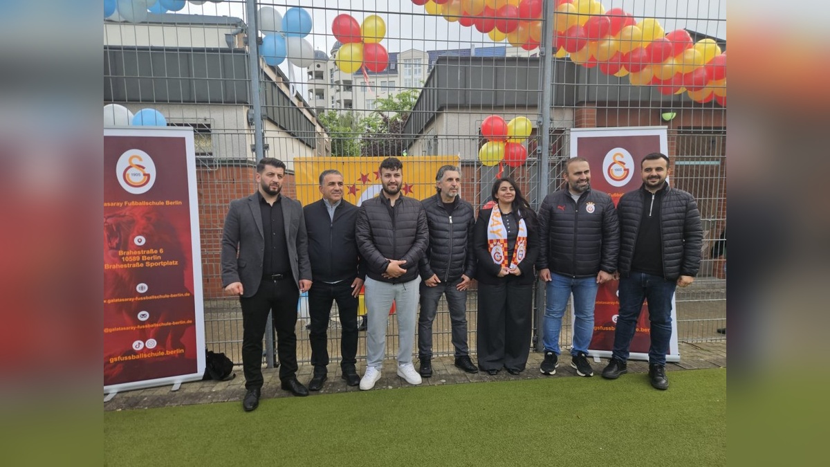 Berlin'de Galatasaray Futbol Okulu açıldı: Fethi Köycü'den milli bilinç vurgusu