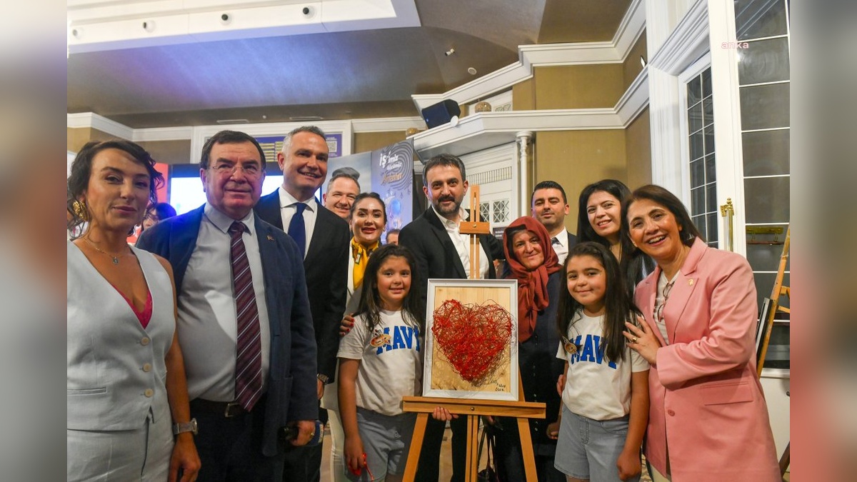 Ankara'da 'Çark ve Salıncak' sergisi açıldı