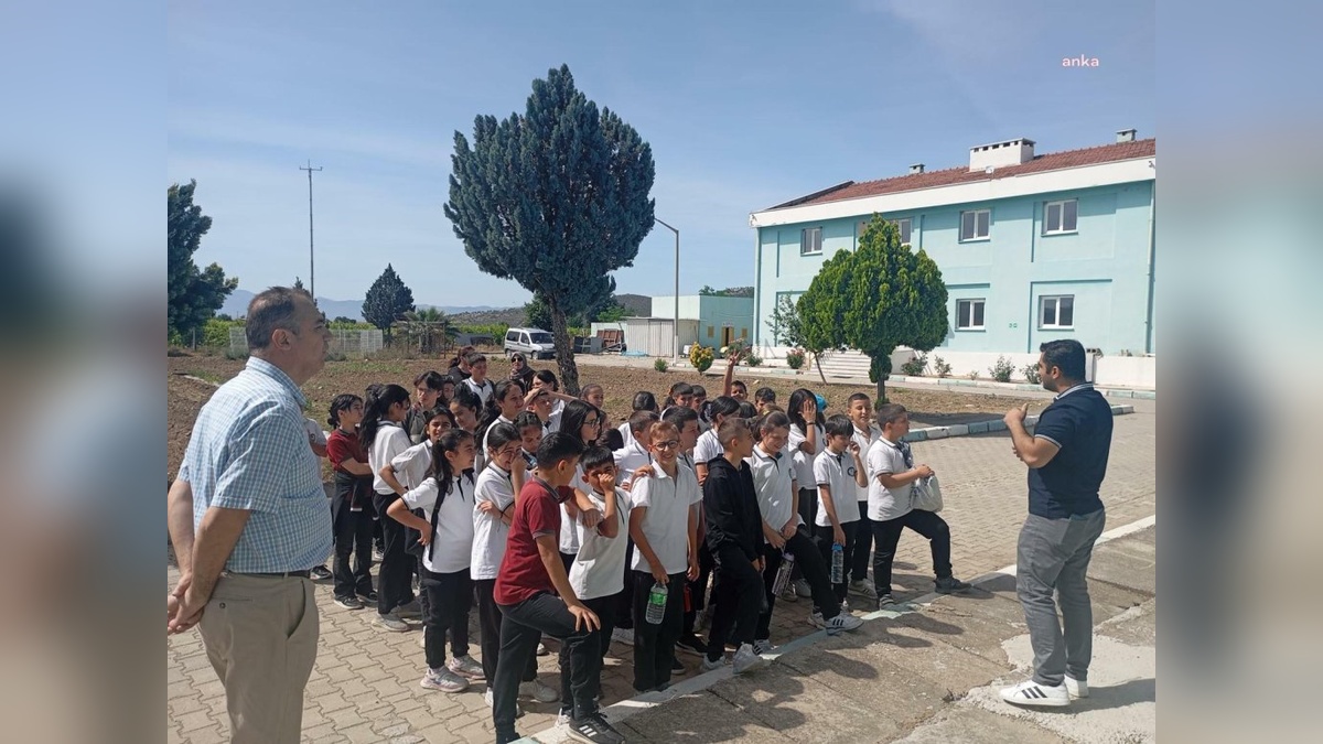 Manisa'da öğrenciler atık su arıtma tesisini gezdi