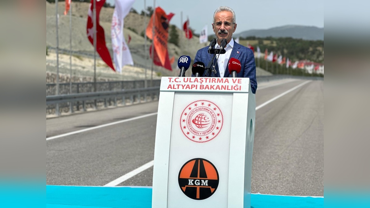 Uraloğlu: Orta Anadolu Otoyolu projesi ile Bolu Dağı'ndaki trafik yükü azalacak