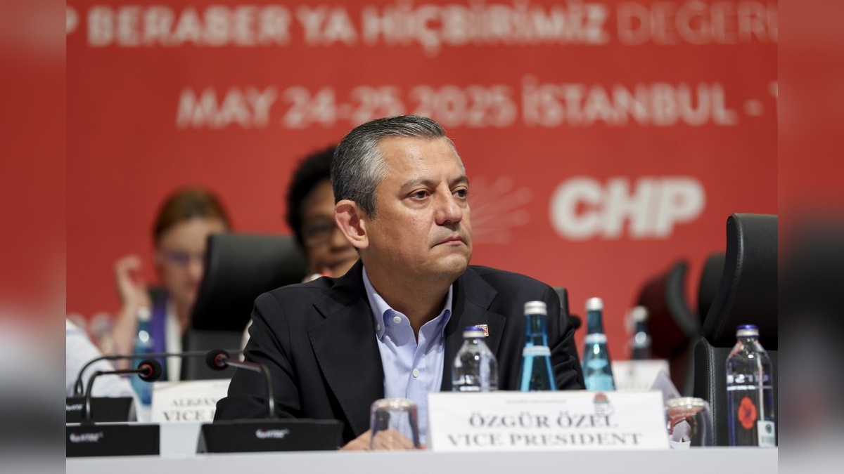 Özgür Özel: İstanbul iradesi gasp edilmiş durumda, geleceğe darbe yapılıyor