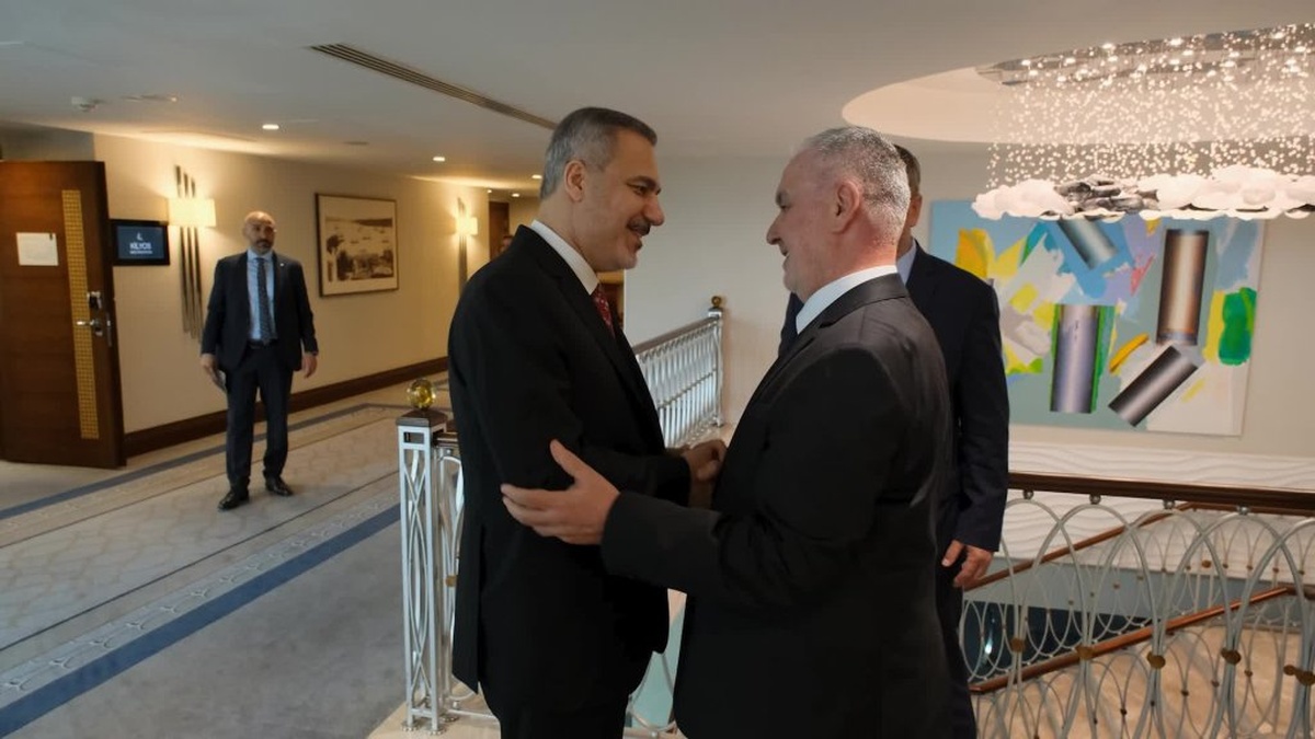 Hakan Fidan, Hüseyin Efendi Kavazoviç ile görüştü