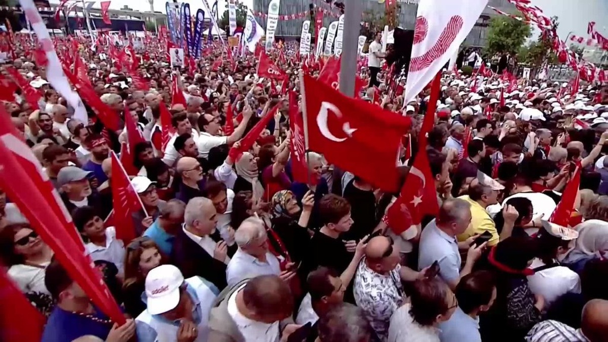 Özel Bursa'da: 'Erdoğan'ın posta güvercini benzetmesine karşıyım'