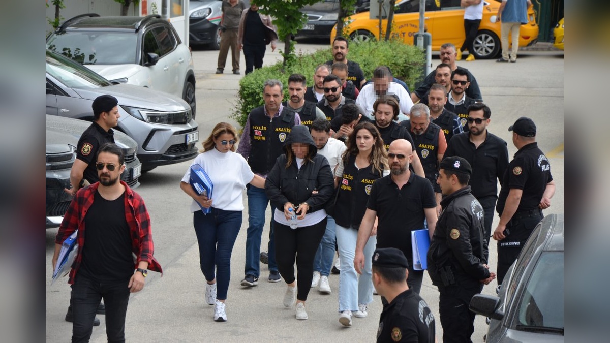 Eskişehir merkezli fuhuş operasyonu: 7 gözaltı