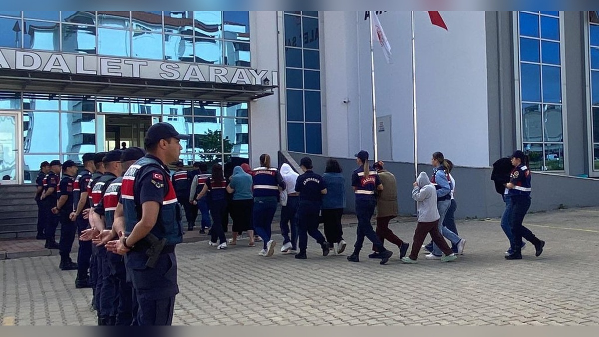 Edirne'de fuhuş operasyonu: 10 gözaltı, 12 kadın kurtarıldı