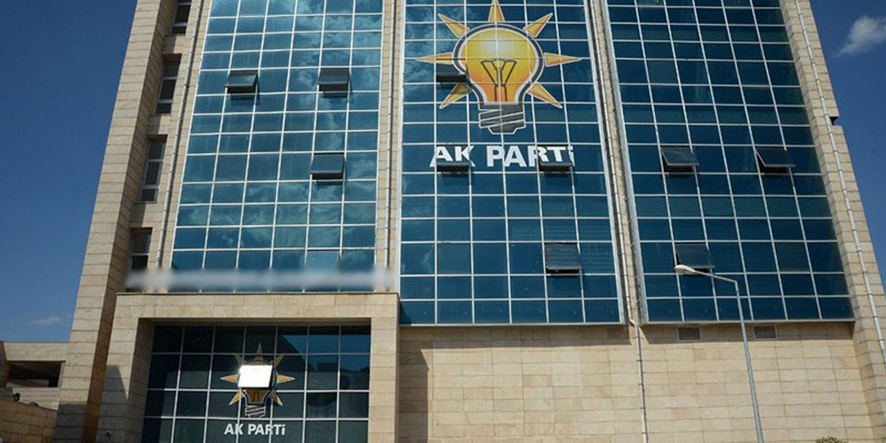 AKP'de istifa depremi...