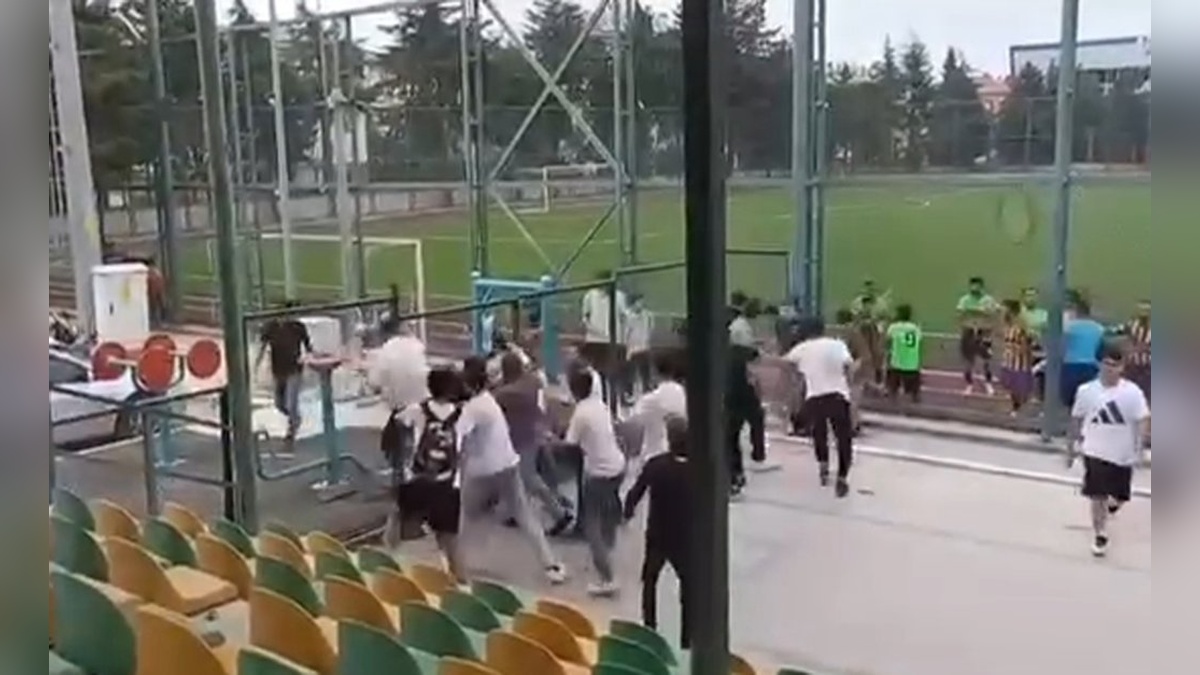 Isparta'da amatör maçta kavga: 2 yaralı
