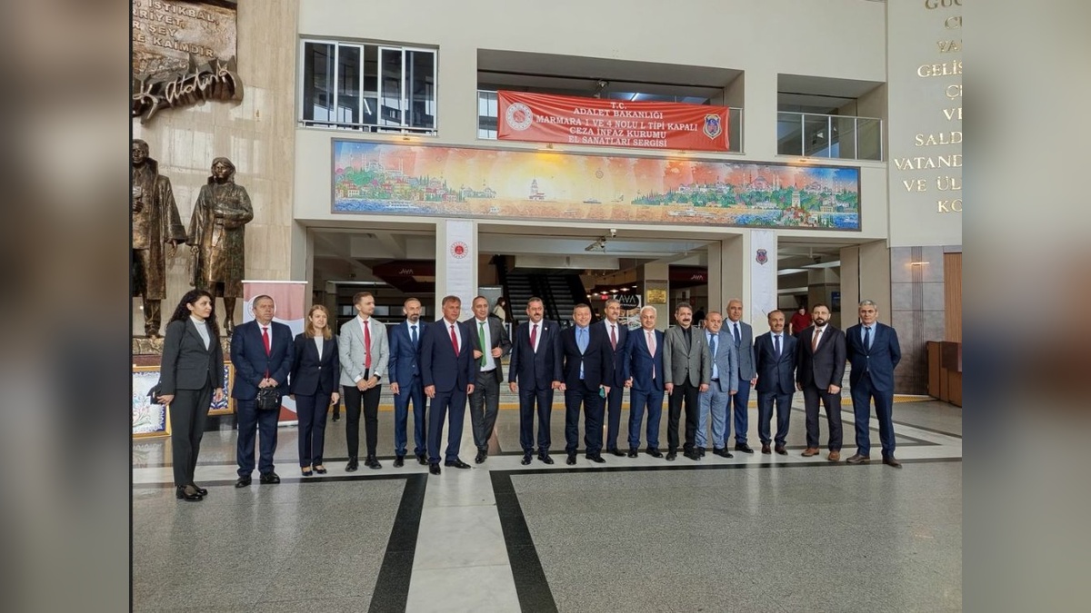 Bakırköy Adliyesi'nde el işi sergisi: Kadın hükümlülerin eserleri sergileniyor