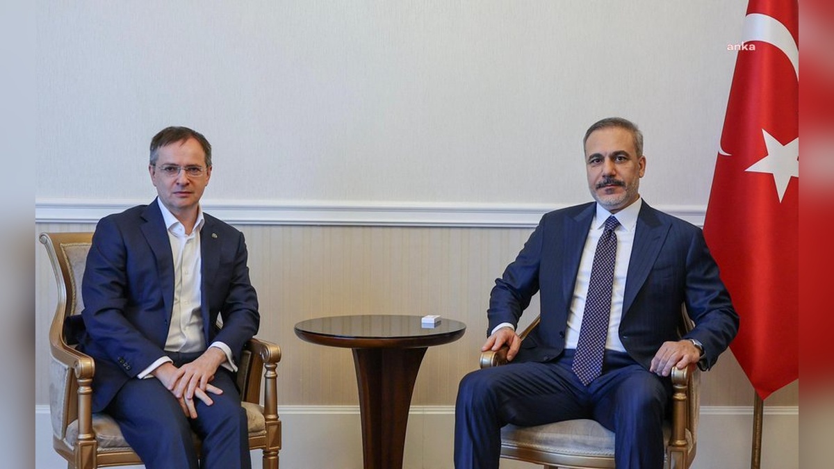 Fidan, Moskova'da Medinski ile görüştü