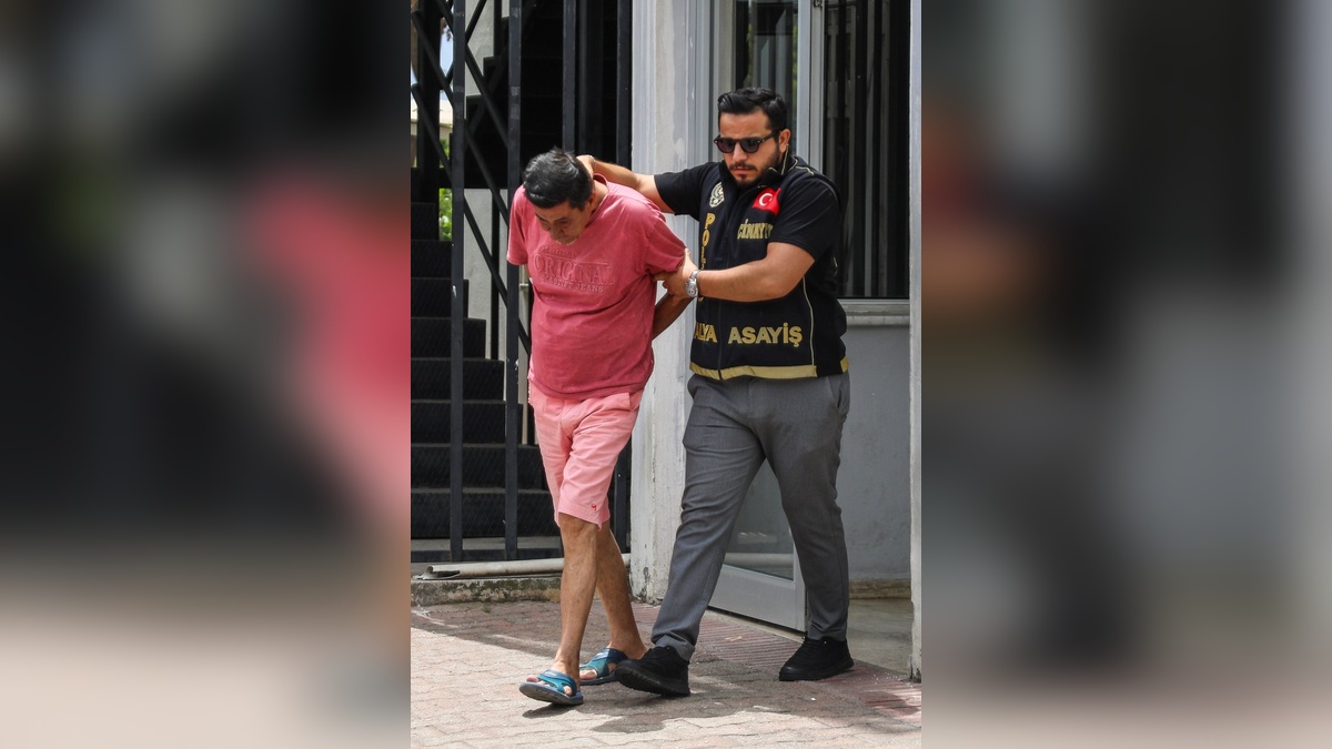 Antalya'da baba oğlunu 30 bıçak darbesiyle öldürdü: 'Pişmanım'