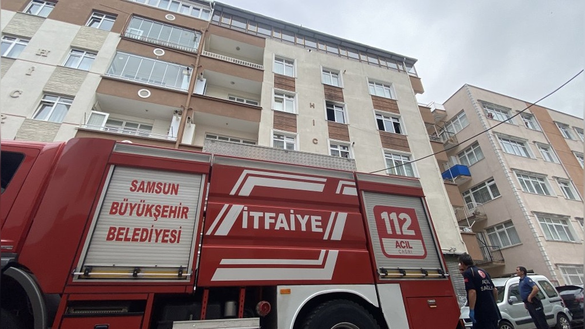 Samsun'da baba oğul kavgası: Ev ateşe verildi
