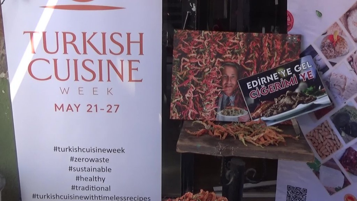 Edirne'de tava ciğer ikramı: Türk Mutfağı Haftası'nda Bahri Dinar anıldı
