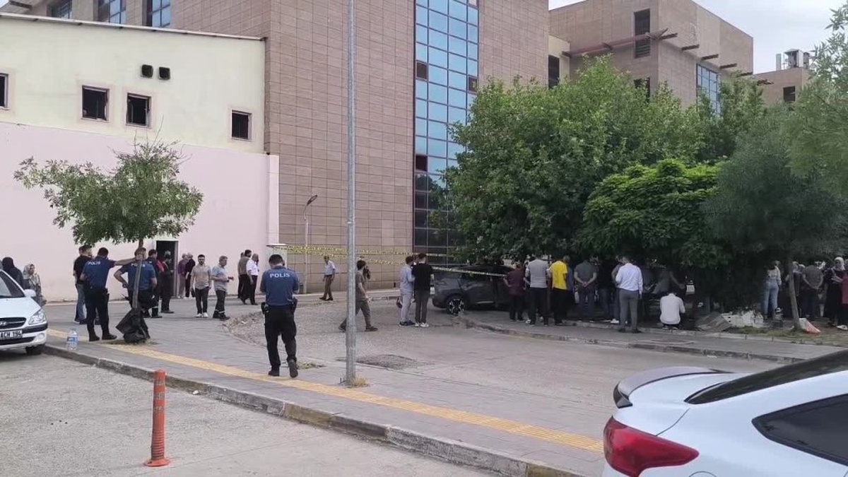 Diyarbakır'da hastane önü kazası: 1 ölü, 1 yaralı