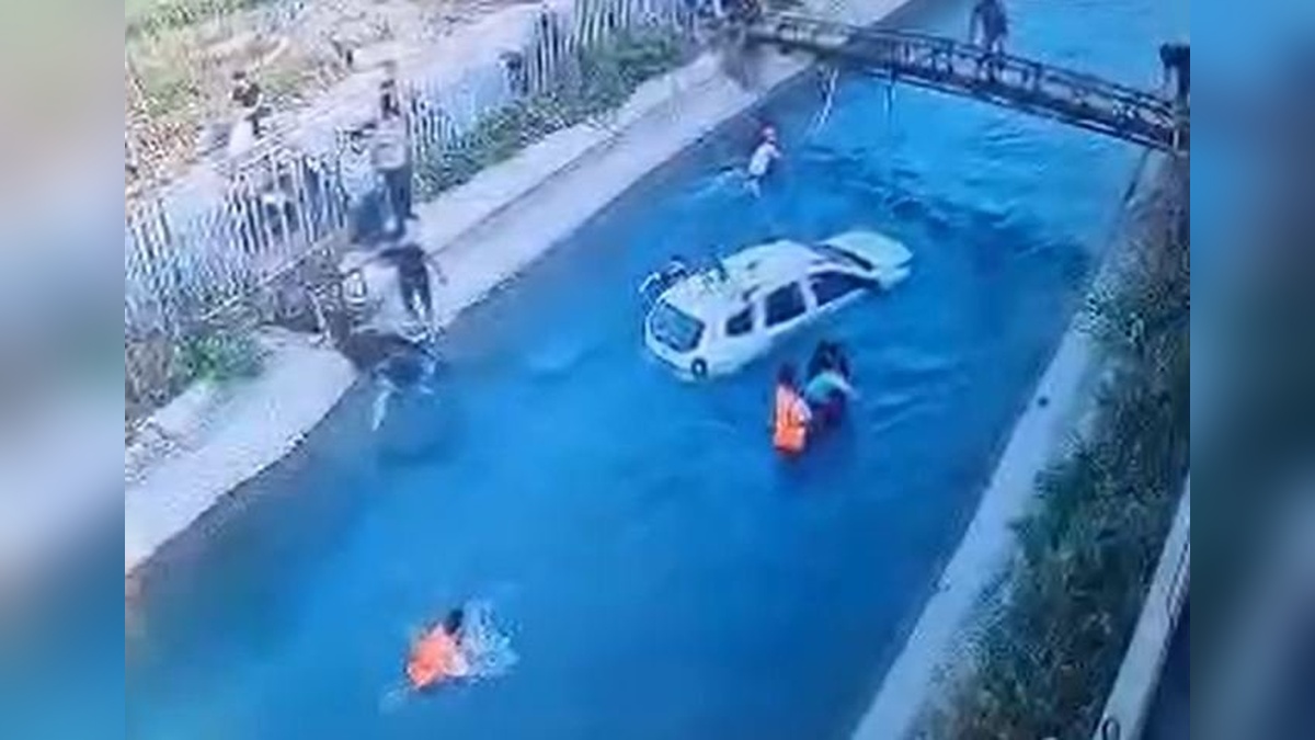 Adana'da sulama kanalına düşen cipten 2 kişi kurtarıldı