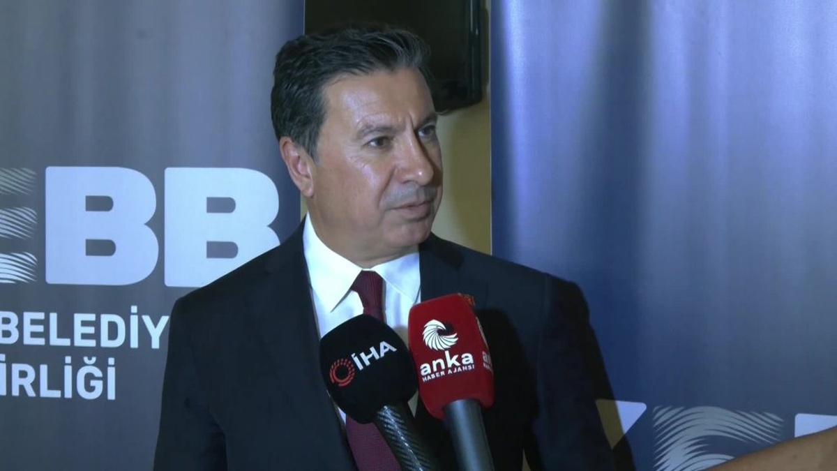Ahmet Aras: Kıyı Ege Belediyeler Birliği yeni bir döneme girdi