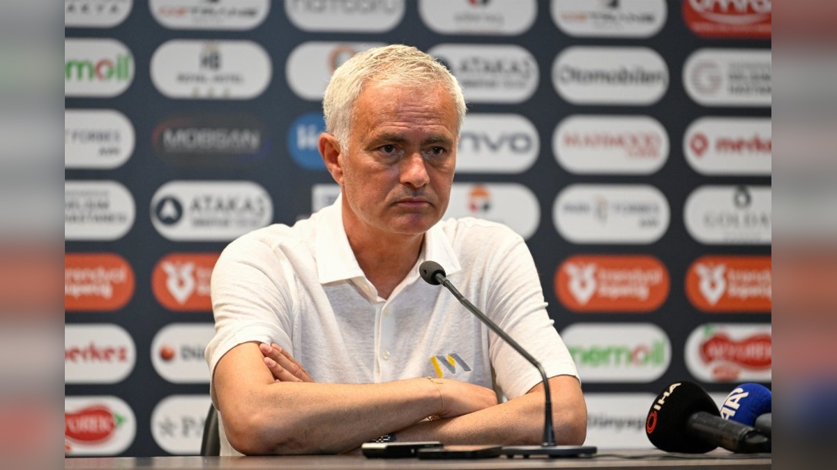 Hatayspor, Fenerbahçe'yi 4-2 yendi: Mourinho, sezon sonunun acı olduğunu söyledi