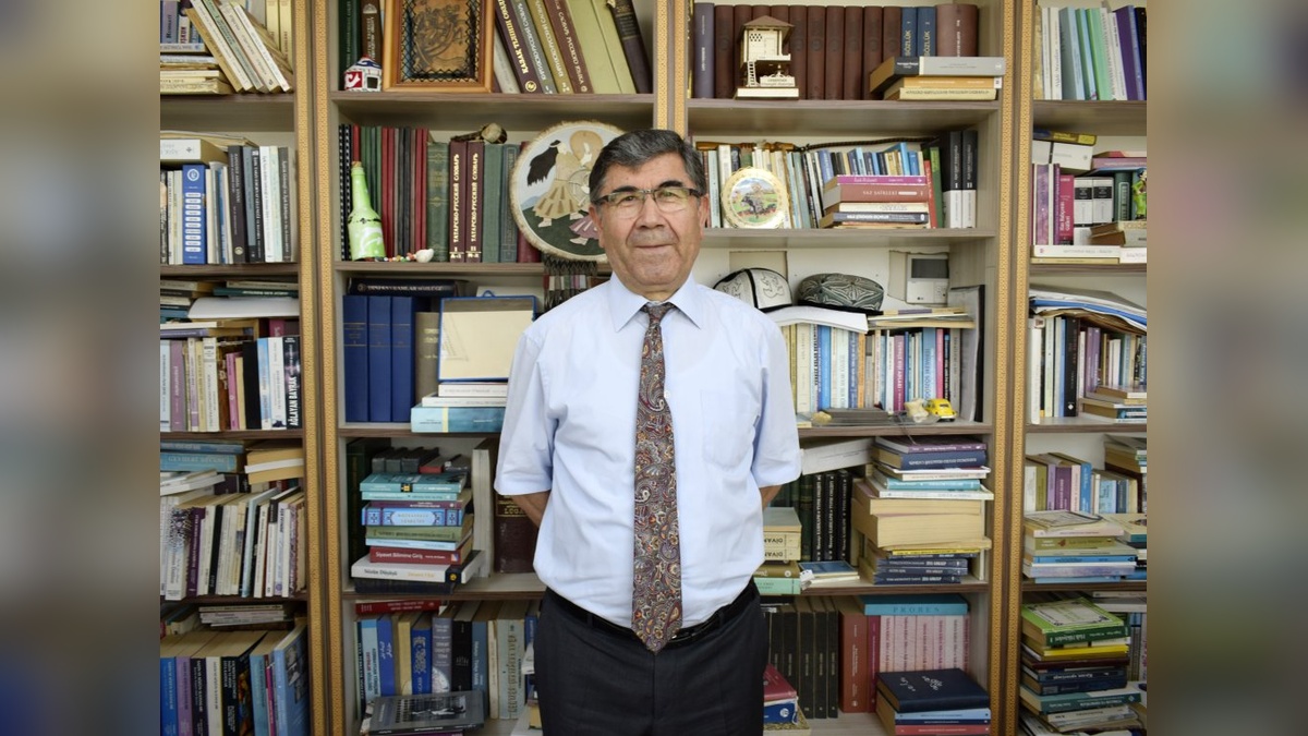 Prof. Dr. Karadavut: Bayram Gelenekleri Dönüşüyor, Önemli Olan Değerleri Yaşatmak