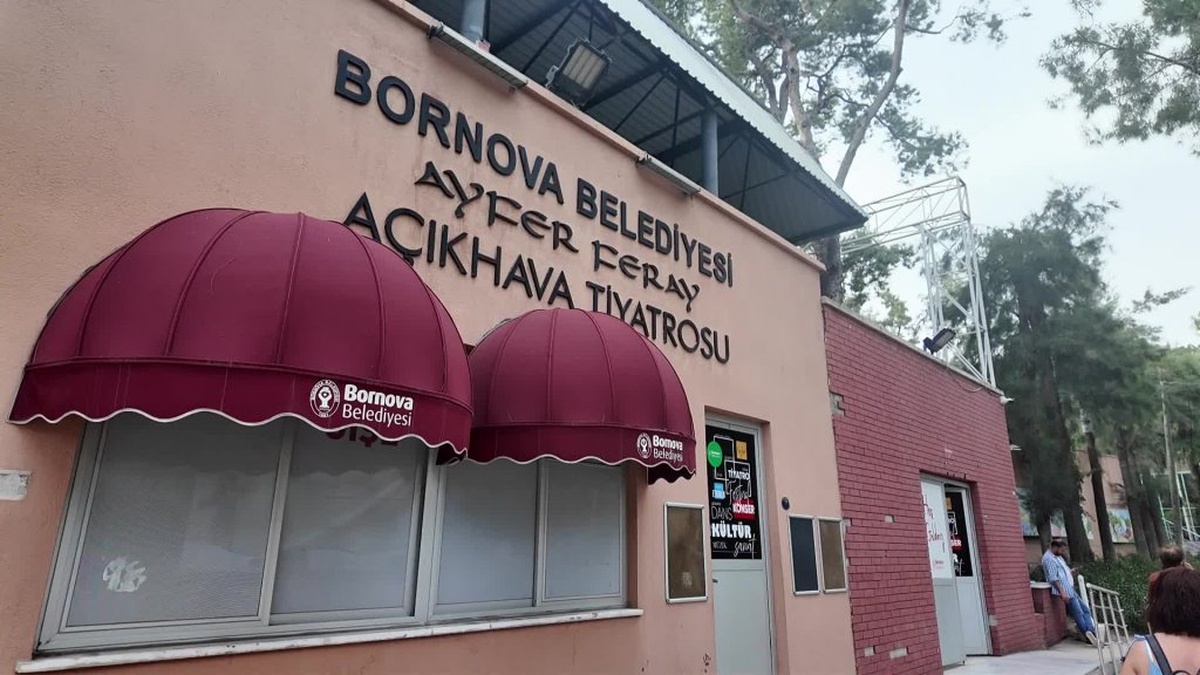 Bornova'da hobi kursları gala konseriyle sona erdi