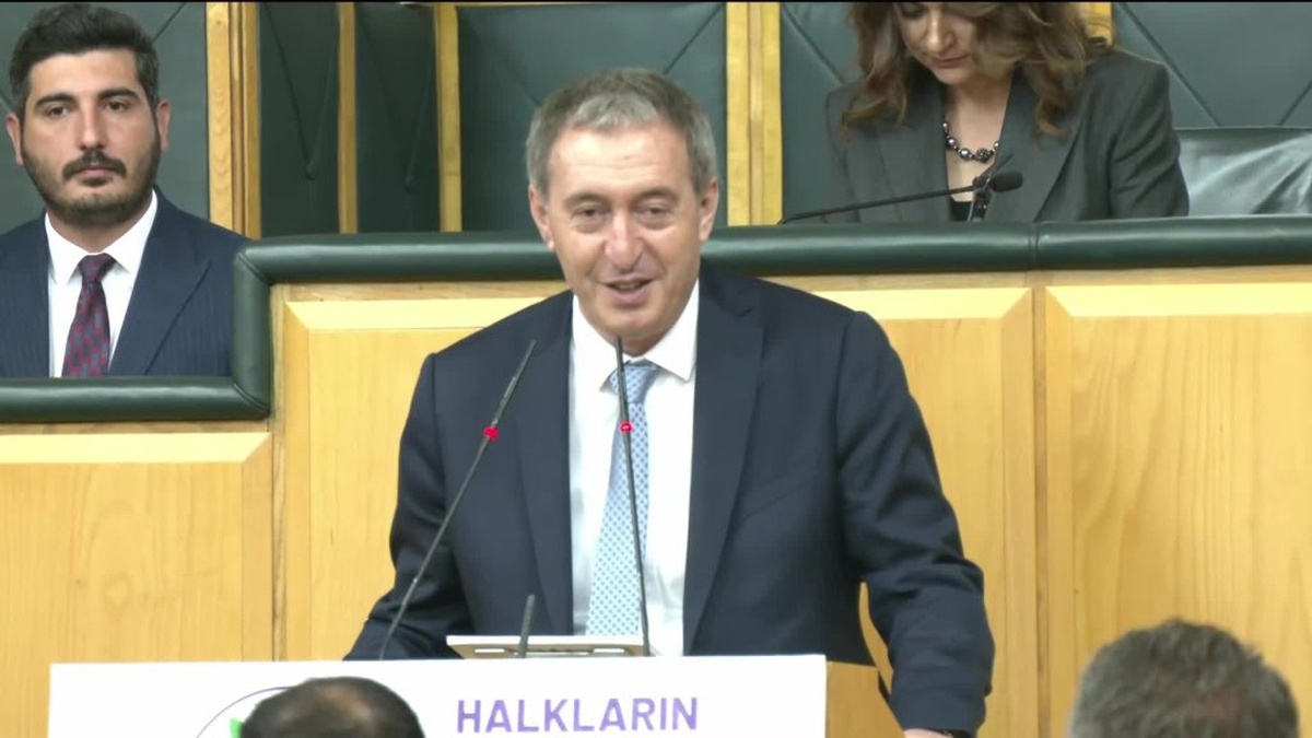 DEM Parti Eş Genel Başkanı Bakırhan: 27 Mayıs'ı Anımsatarak Barış ve Demokrasi Çağrısı