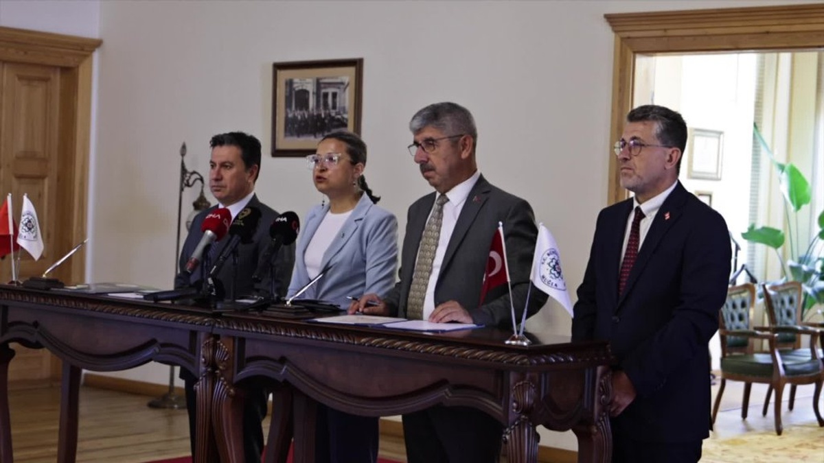 Muğla'da akıllı sera projesi: Üniversite-belediye iş birliği