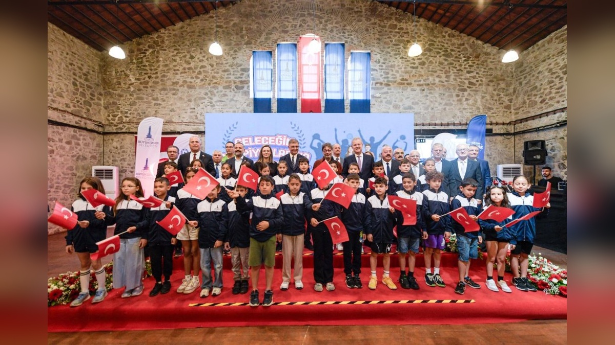 İzmir'de genç yetenekler için 'Geleceğin Şampiyonları' projesi