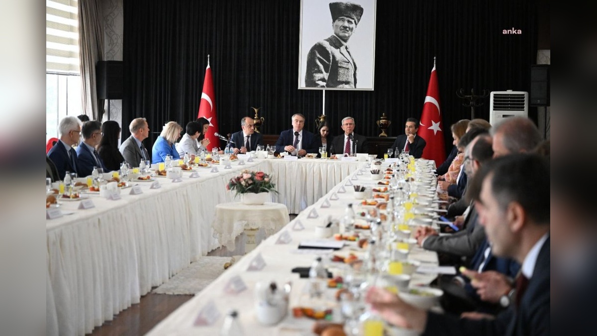 Mansur Yavaş, AB büyükelçileriyle bir araya geldi
