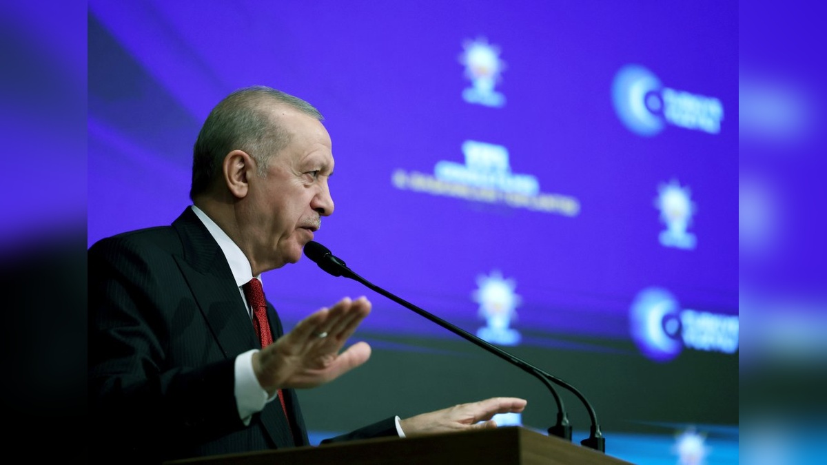 Erdoğan: CHP, İngiliz Muhipleri Cemiyeti'ne döndü