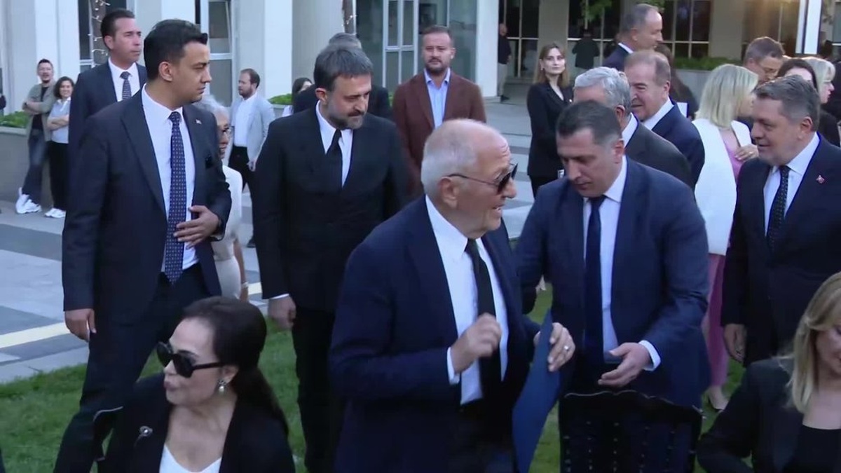 Ankara'da Filiz Akın Köksal Sanat Koleksiyonu Salonu açıldı