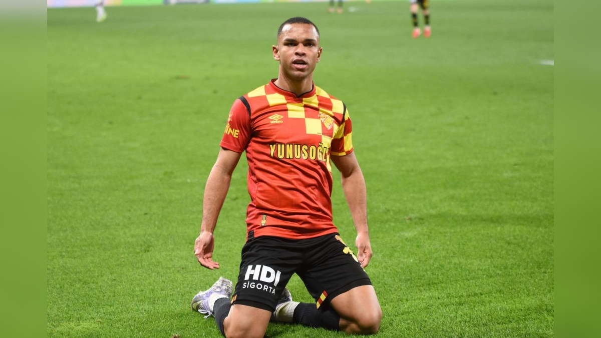 Göztepe, Juan Silva ile 1 yıl daha