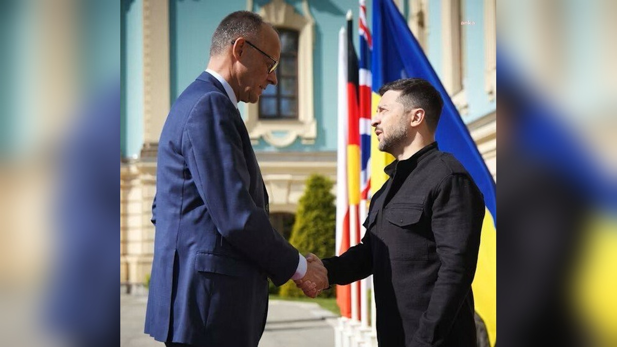 Zelenskiy, Berlin'de Merz ile görüştü