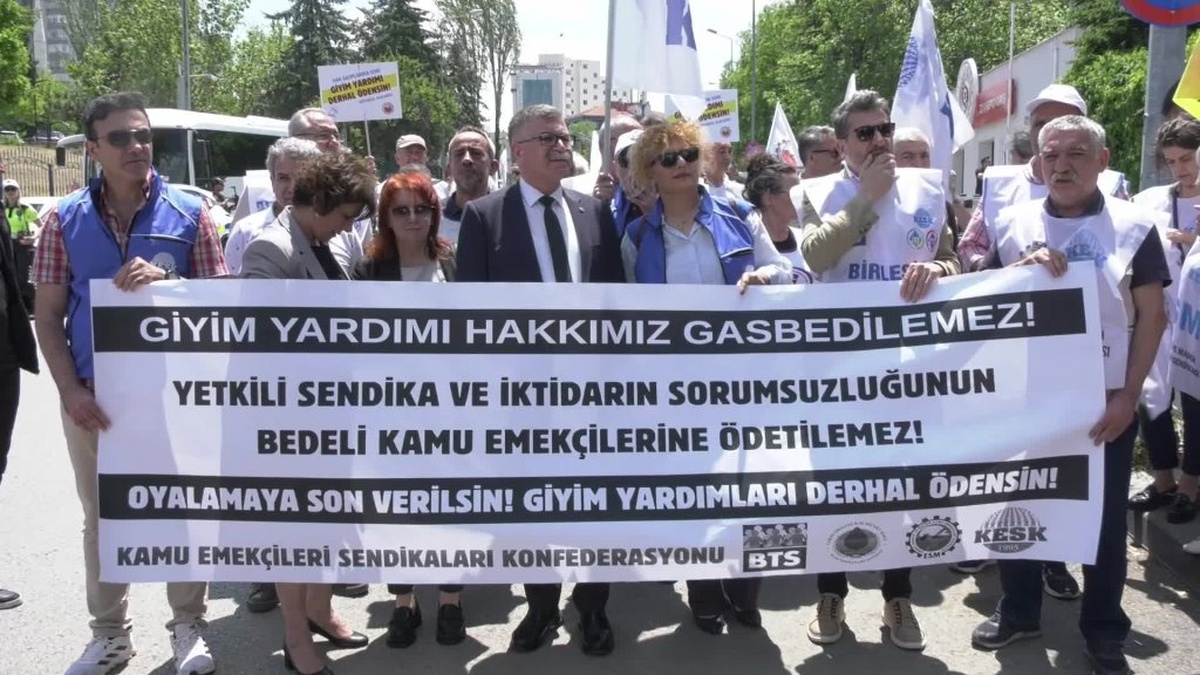 KESK'ten Bakanlık önünde eylem: Giyim yardımı ve SZC TV kararı protesto edildi