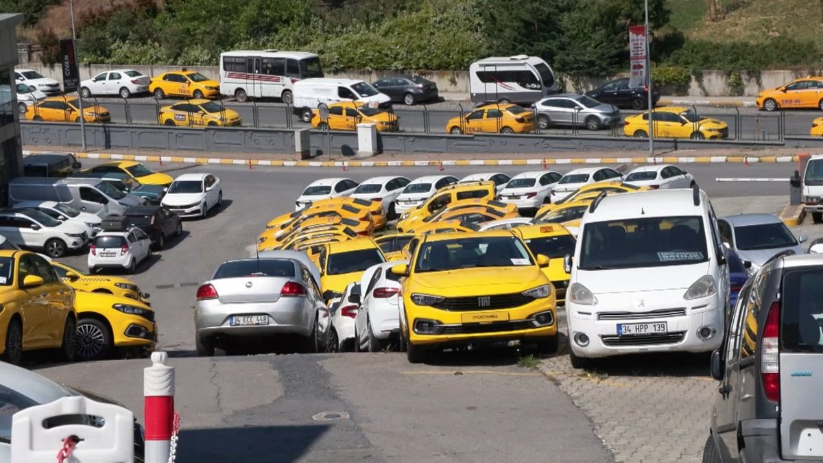 İstanbul'da Kurban Bayramı öncesi otomobil piyasası durgun