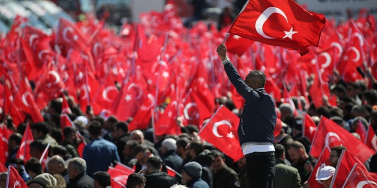 Milliyetçiliğin düşmanları: Siyasette bir meşruiyet aracı mı?