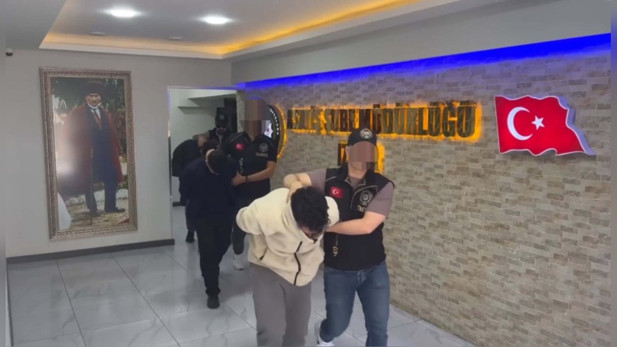İzmir merkezli dolandırıcılık şebekesi operasyonu: 4 tutuklama