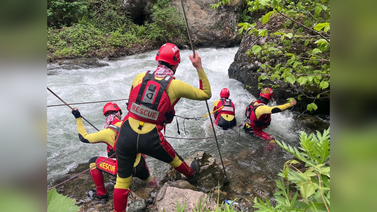 Uzungöl'de kaybolan Suudi çocuk için arama çalışmaları sürüyor