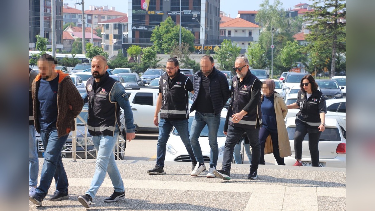 Bolu'da Maydonoz Döner'e FETÖ/PDY operasyonu: 6 şüpheli adliyeye sevk edildi