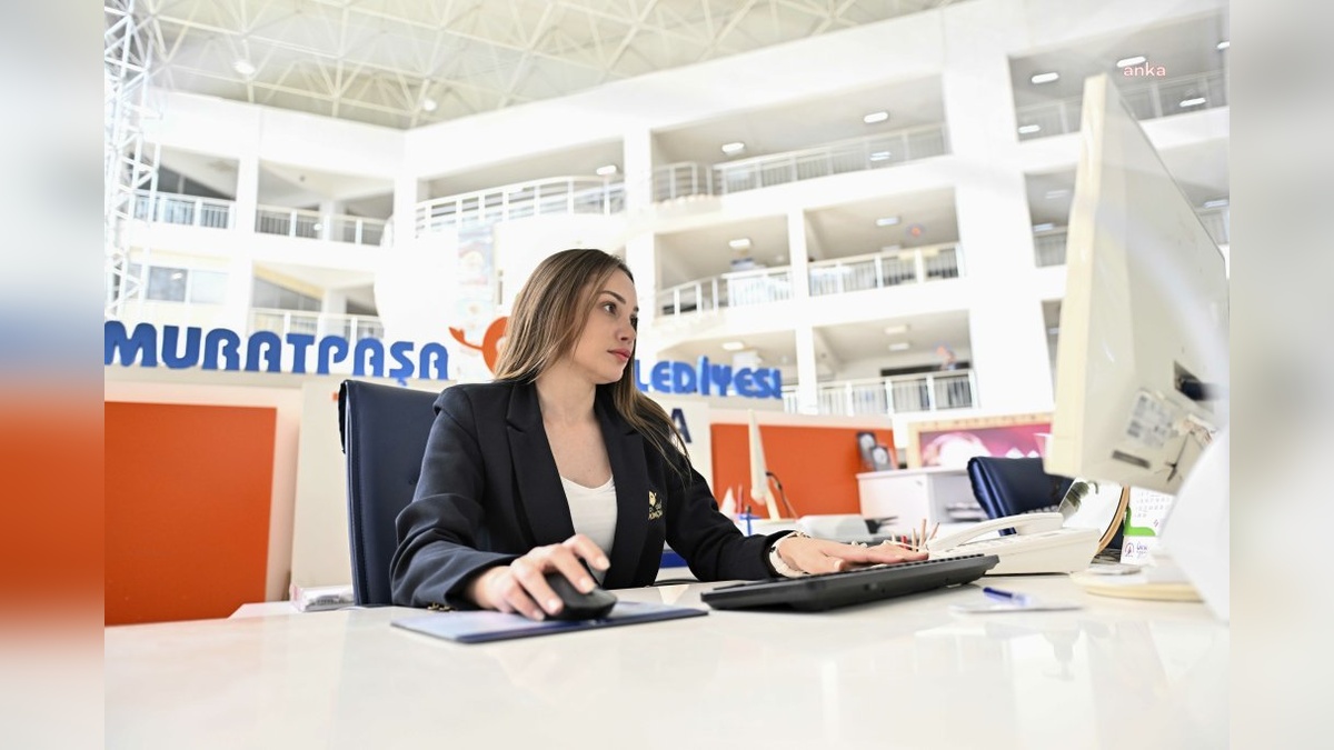 Muratpaşa Belediyesi Turunç Masa, Nisan'da 11 bin 682 başvuru aldı