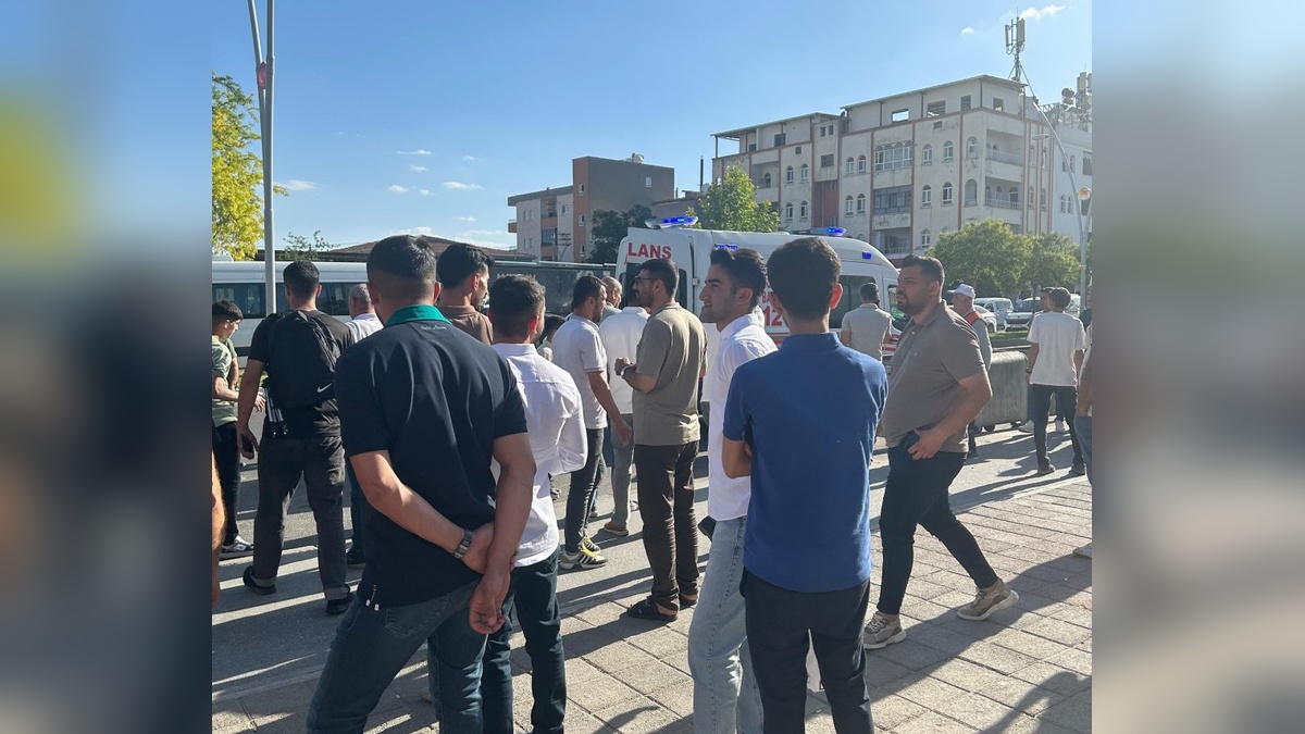 Midyat'ta minibüs şoförleri arasında kavga: 3 yaralı, 4 gözaltı