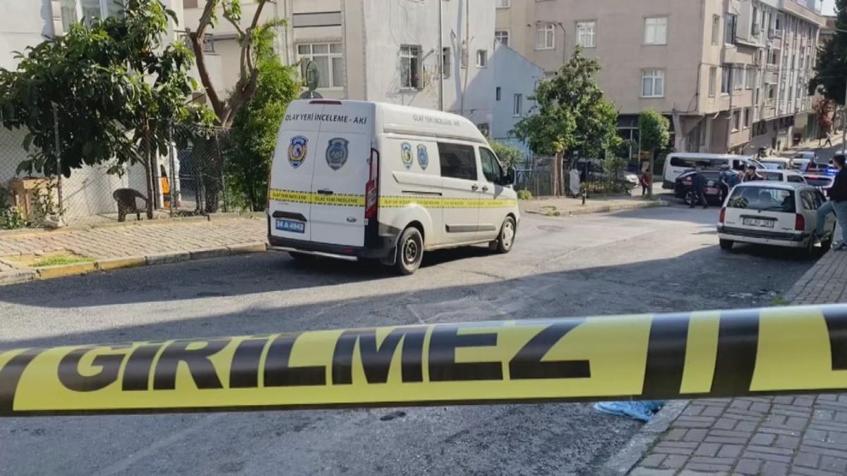 Bağcılar'da boşanma davası sonrası silahlı saldırı: 1 ölü, 1 yaralı