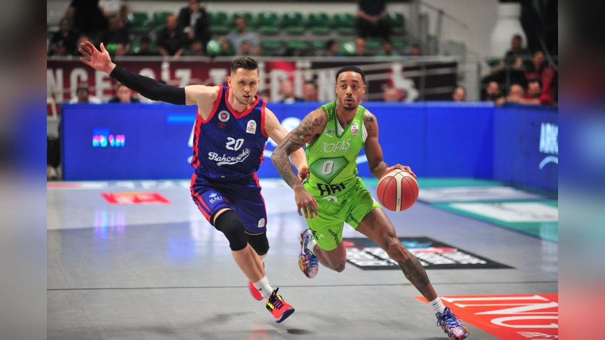 TOFAŞ, Bahçeşehir Koleji'ni 94-80 yendi